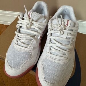 ASICS Kids White and Pink tennis shoes
